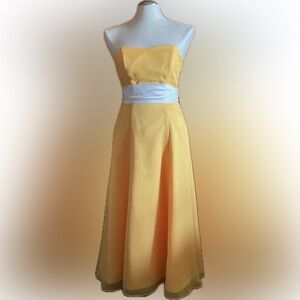 Da Vinci Yellow Strapless Formal Dress